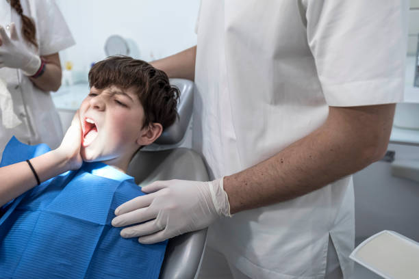 Best Emergency Tooth Extraction  in Jefferson, OH
